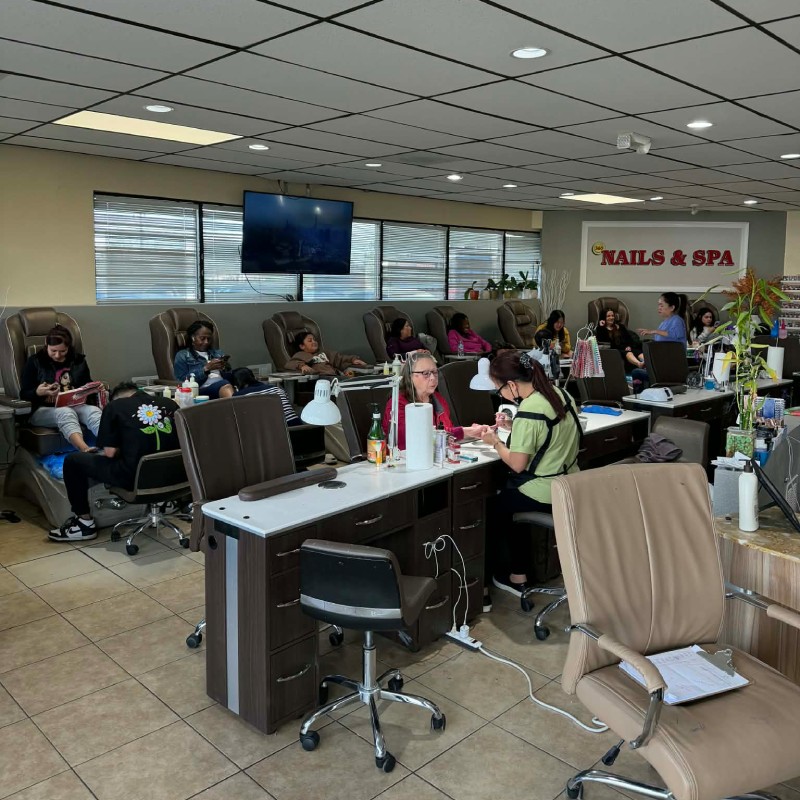 inside 360 nails spa